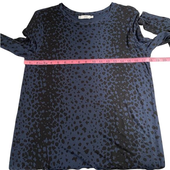 Vince Leopard Print Long Sleeve Crewneck T-Shirt Top Blue Black Women's Small - Picture 3 of 6